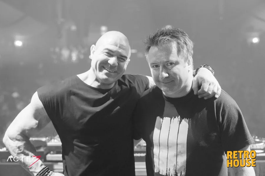 Les DJs de Retro House à l’Acte3